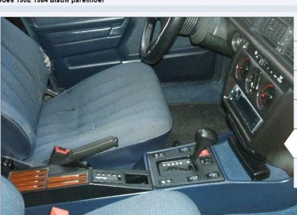 190E interieur.JPG