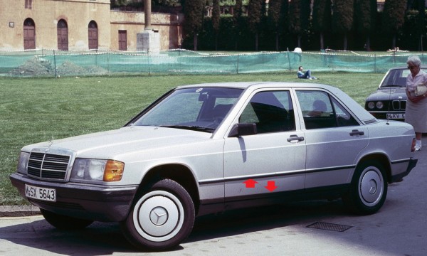 Mercedes_Benz_W201_Muenchen.jpg