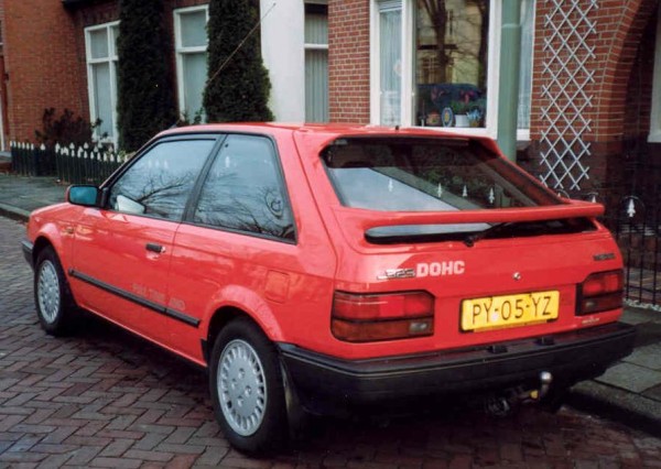 Mazda 323 HB 1.6i 16V Forumule 4 Full Time 4WD Turbo HCS.JPG