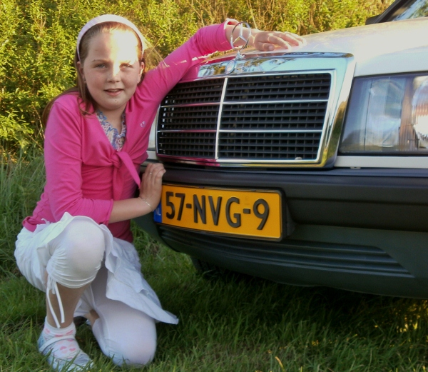 P5010017 (600x521).jpg