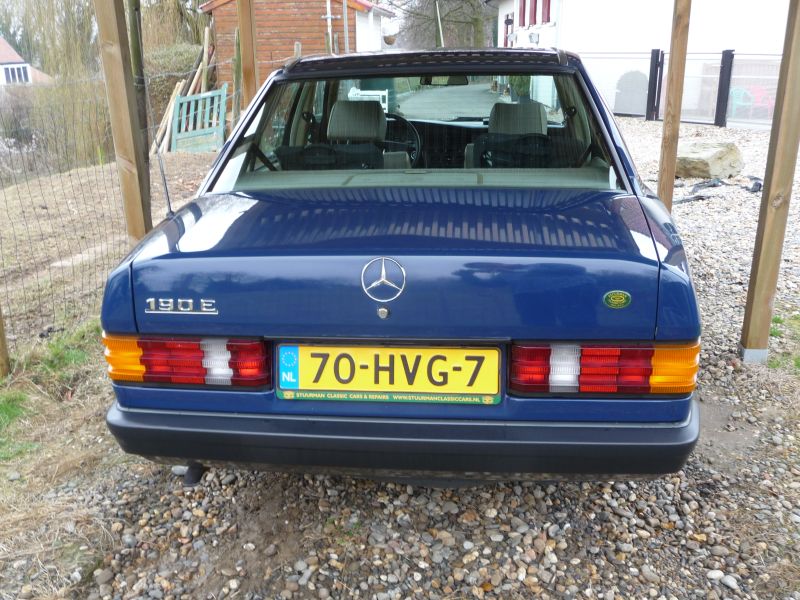 benz_005_l.jpg