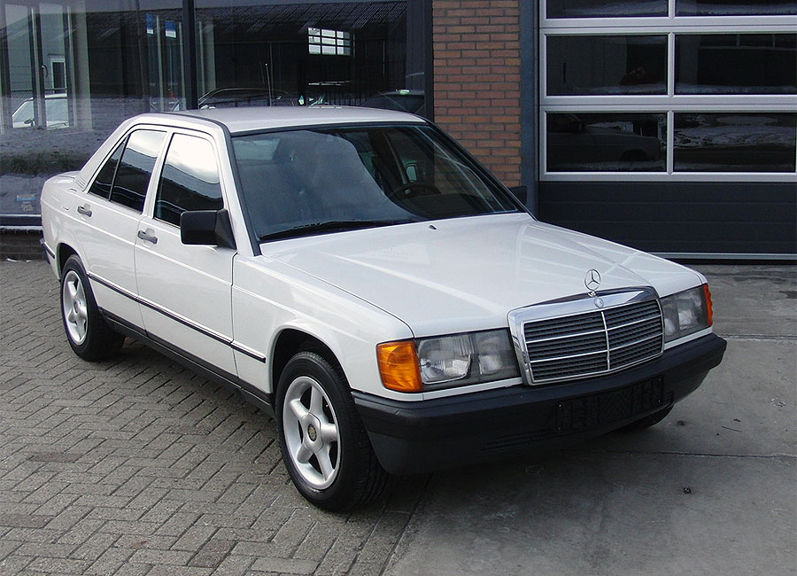 mercedes 190 8.jpg
