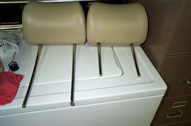 headrest25.jpg
