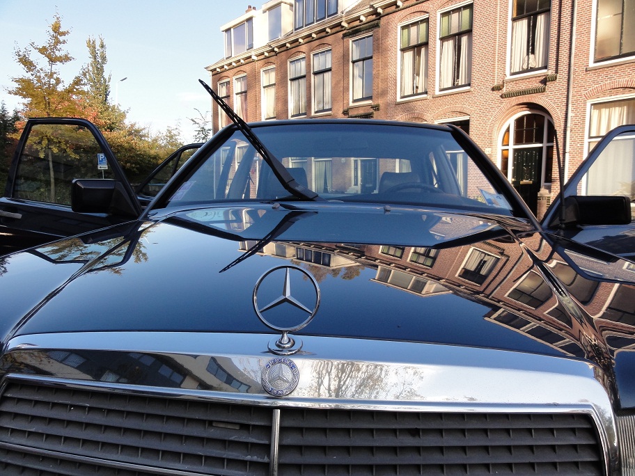 Mercedes 190 Ruitenwisser.jpg