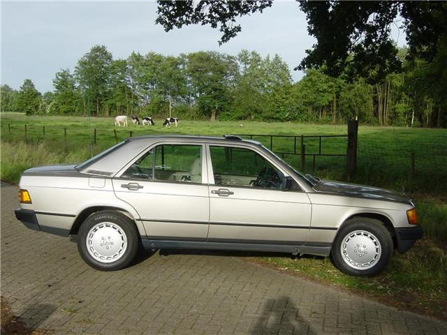 190_e_automaat_bj_1986-a15d649b48ae6c1e157751e1c158e12e.jpg