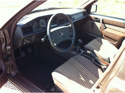 mercedes interieur.jpg