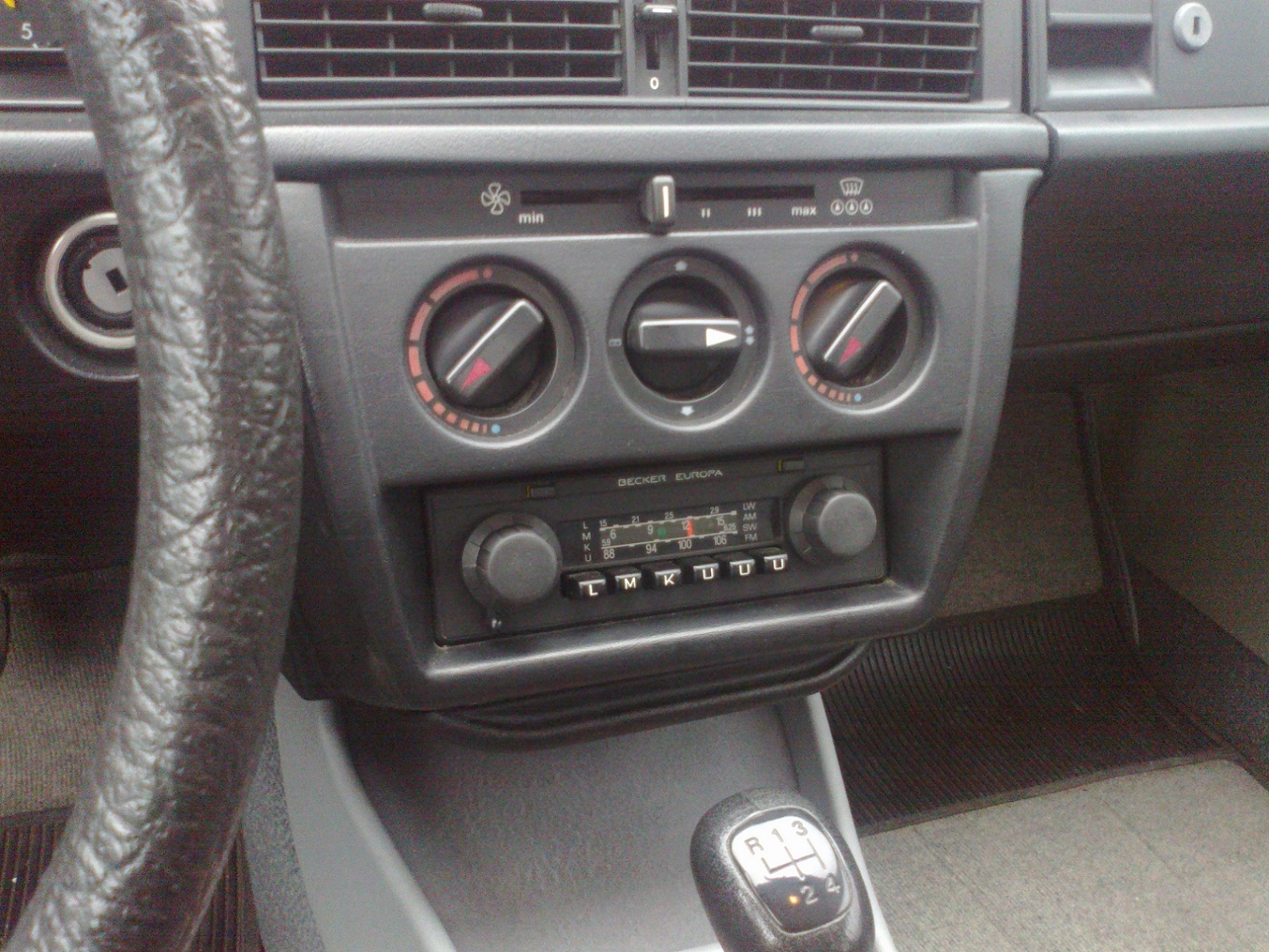 radio.jpg
