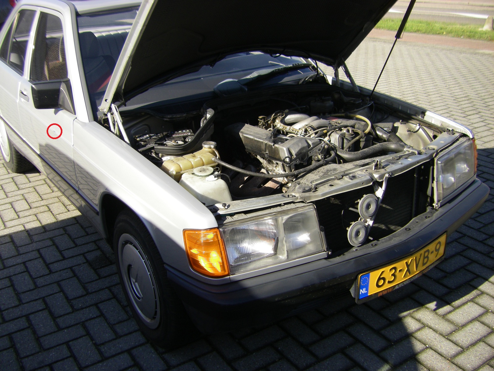 aanzicht met plekje.jpg