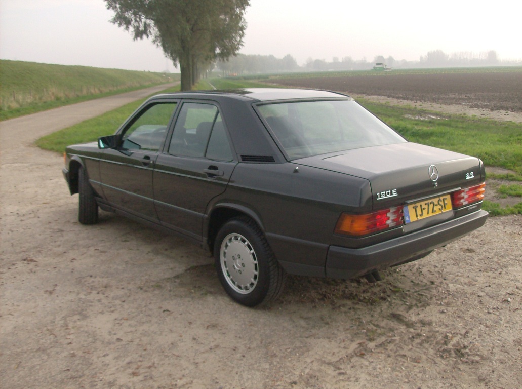 mercedes 1.JPG