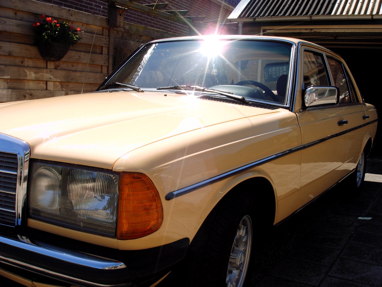 mercedes 012 (Custom).JPG