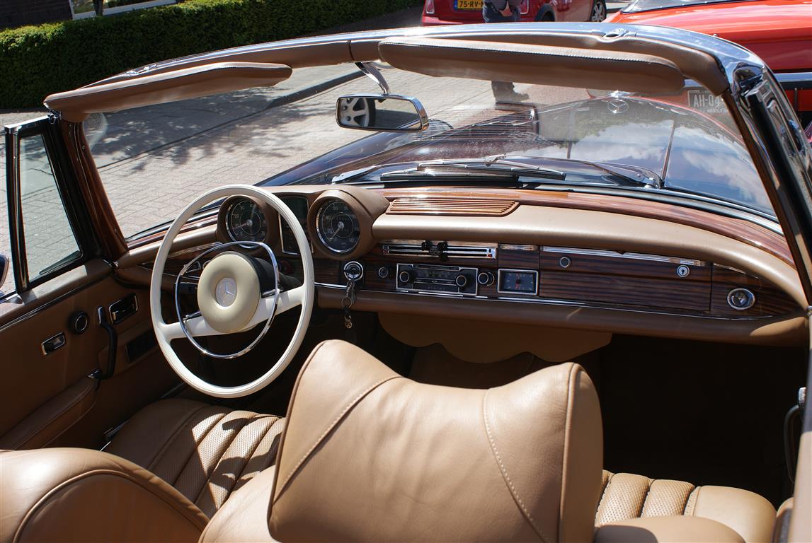 Didam op stelten oldtimershow 2013 008.jpg