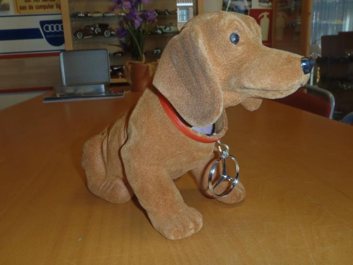 dog benz.jpg