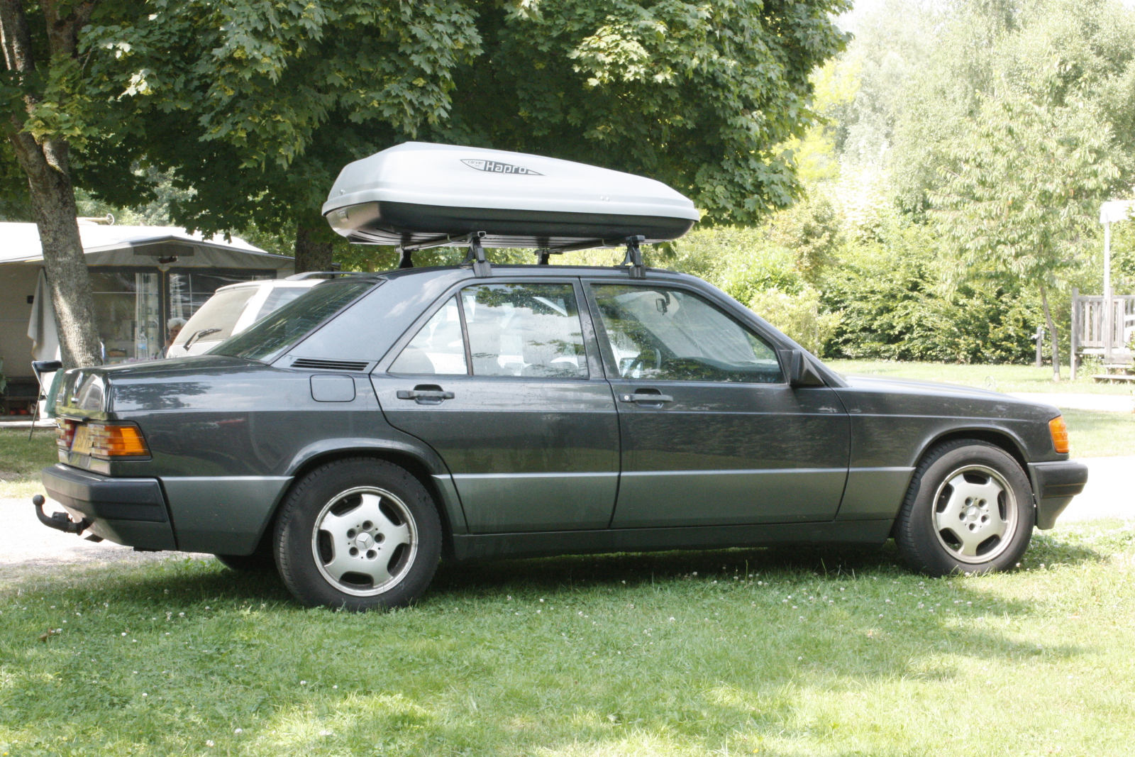 190d1989.jpg