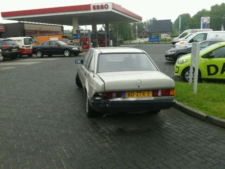 Foto tankstation klein.jpg