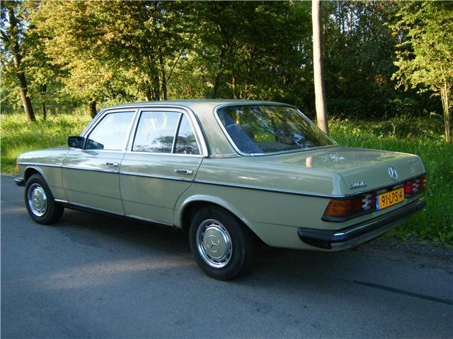 mercedes mijn 200D.jpg