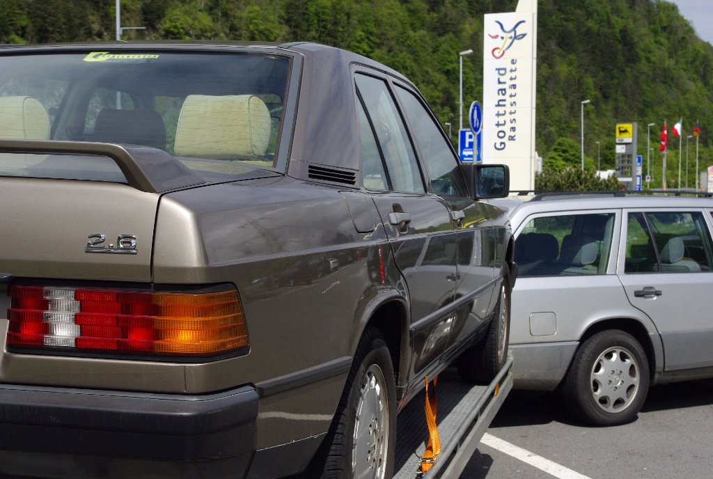 190E 2,6 rechts.jpg
