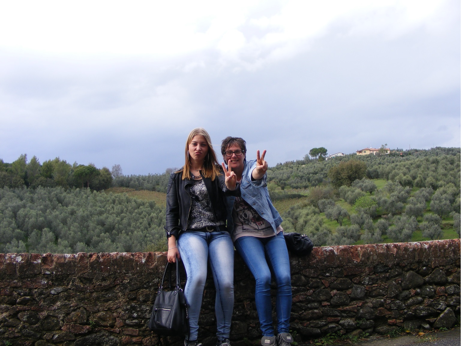 05 Mariëlle en Janet in Vinci.jpg