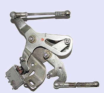 Accelerator Lever - Switch Fuel Cut Off.jpg