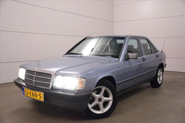 blauwe mercedes.JPG