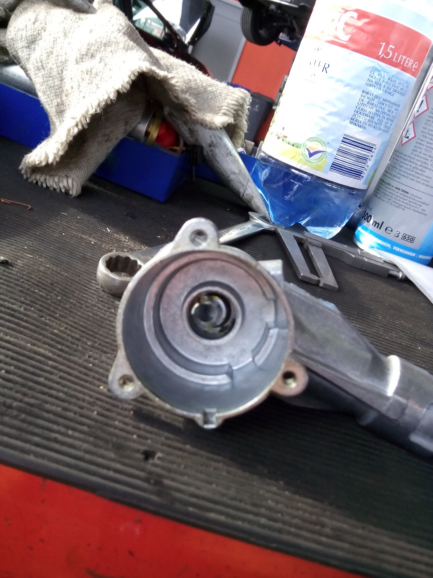 stuurslot met defecte pin.jpg