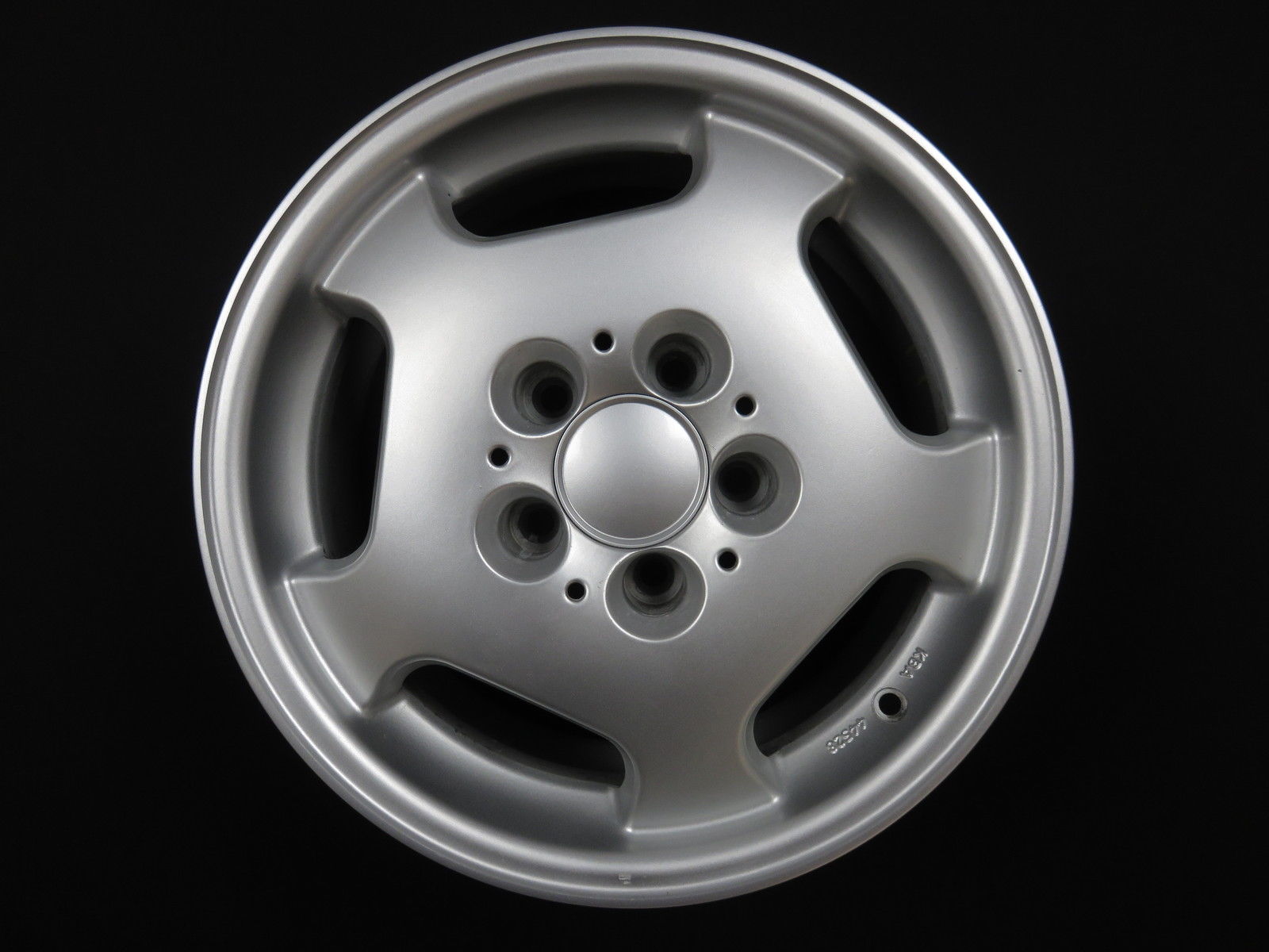 4-x-Mercedes-C-E-Klasse-15-Zoll-Alufelgen-_57.jpg
