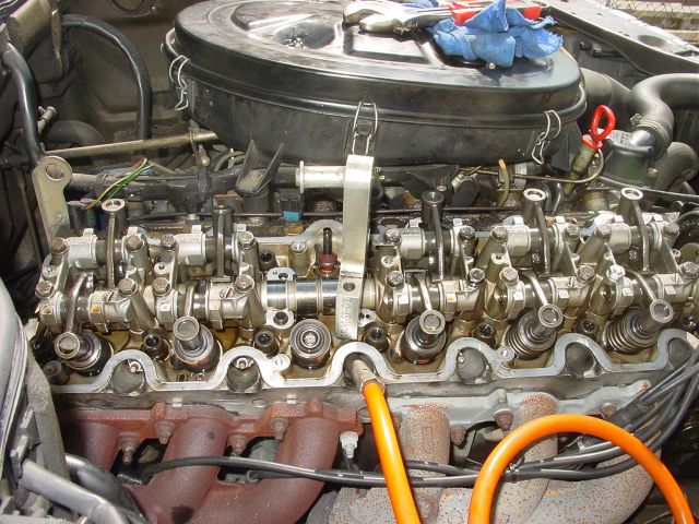 Motor MB300 vervanging klepsteelrubbers17.04.11.jpg