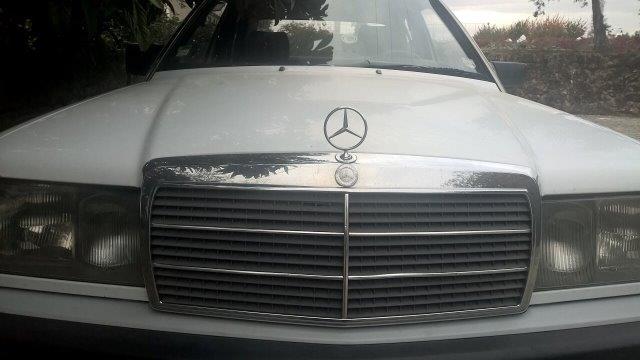 mercedes benz D 190 2 L Diesel voor.jpg