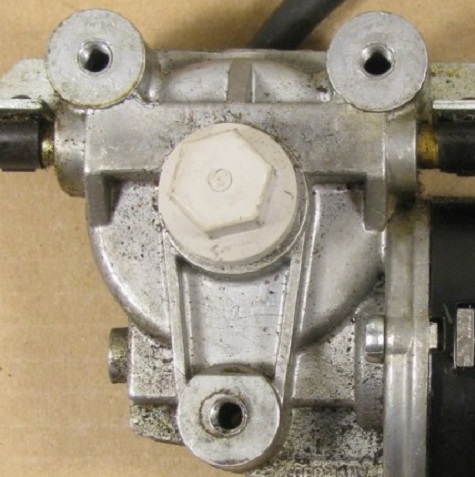 201-123-sunroof-motor with plastic nob.jpg