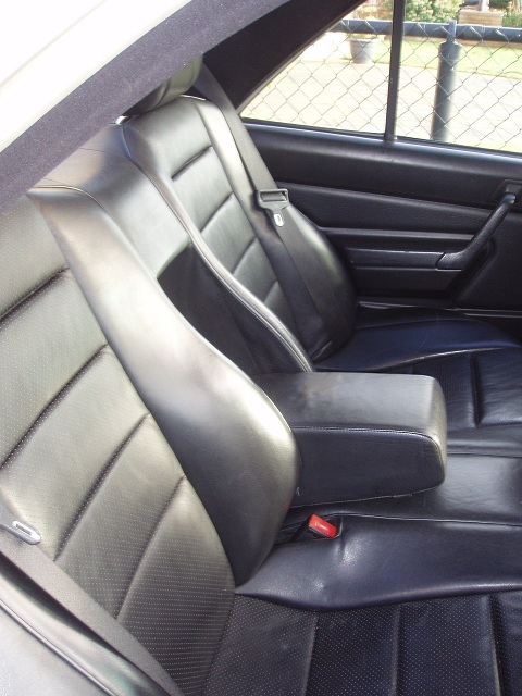 mercedes 2.3-16v 004 small.jpg
